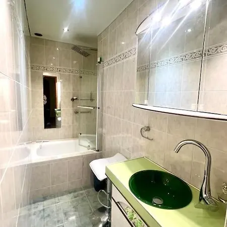 Incroyable Parisien - Batignolles Apartment Paris
